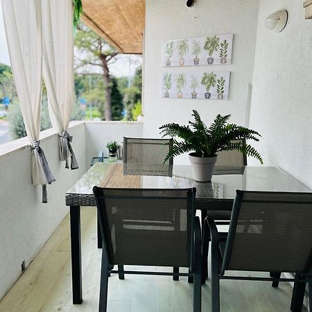 Your Familyapartment In Sirmione Eksteriør bilde