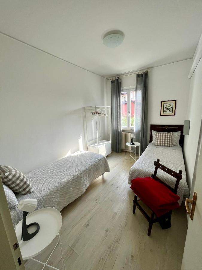 Your Familyapartment In Sirmione Eksteriør bilde