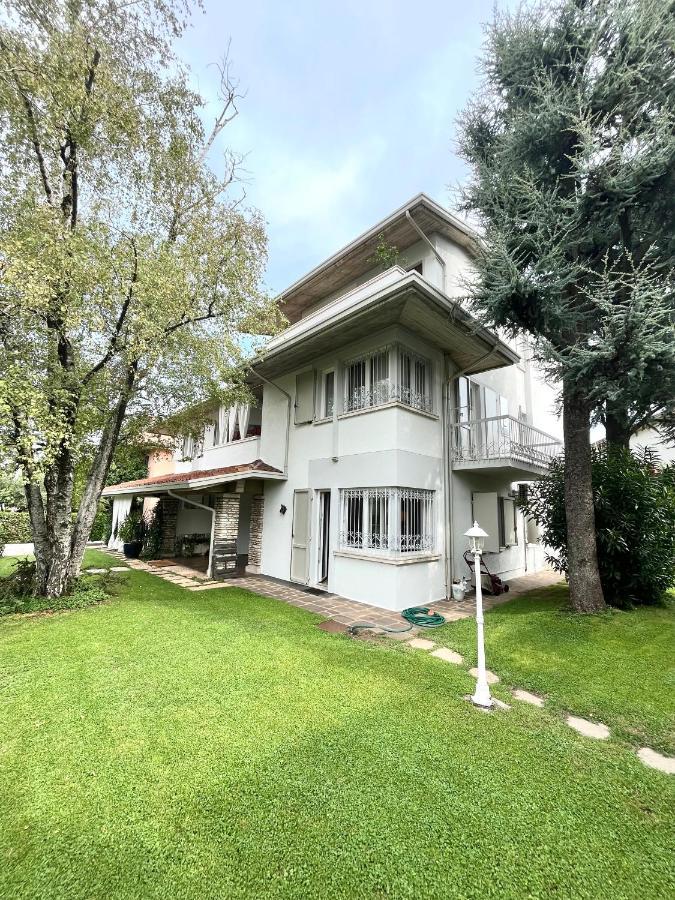 Your Familyapartment In Sirmione Eksteriør bilde