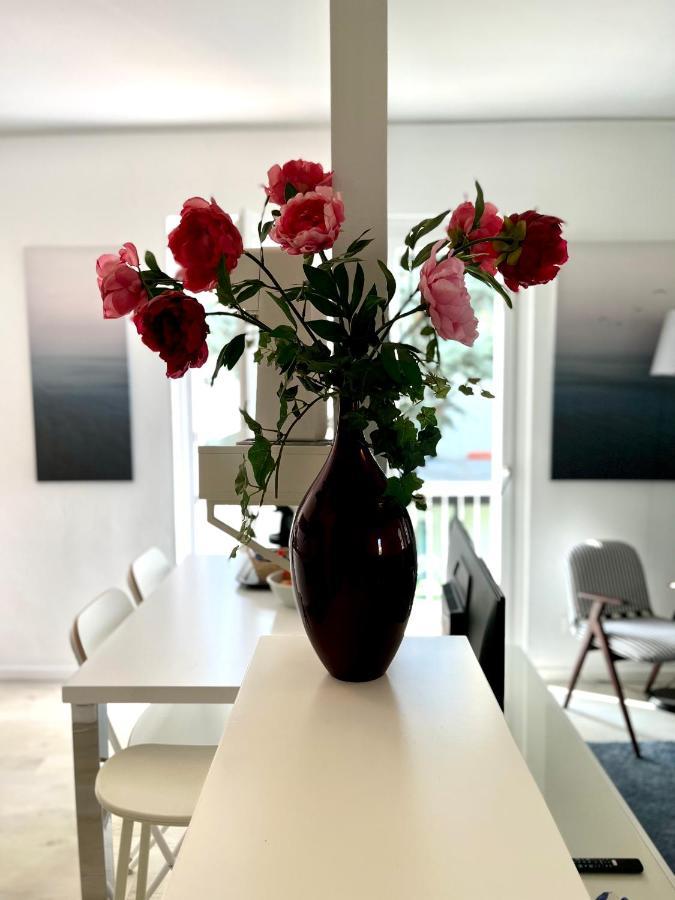 Your Familyapartment In Sirmione Eksteriør bilde