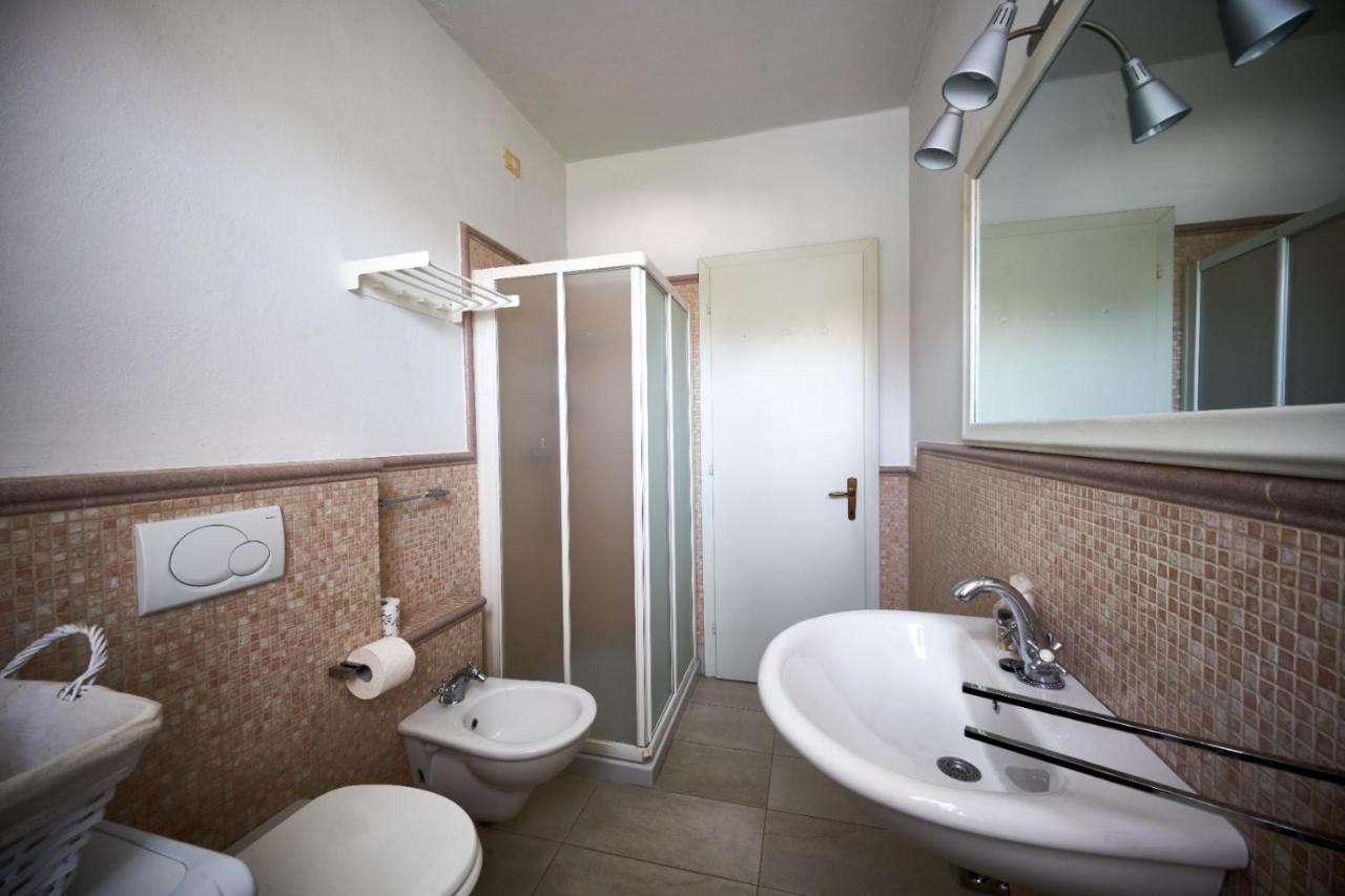 Your Familyapartment In Sirmione Eksteriør bilde