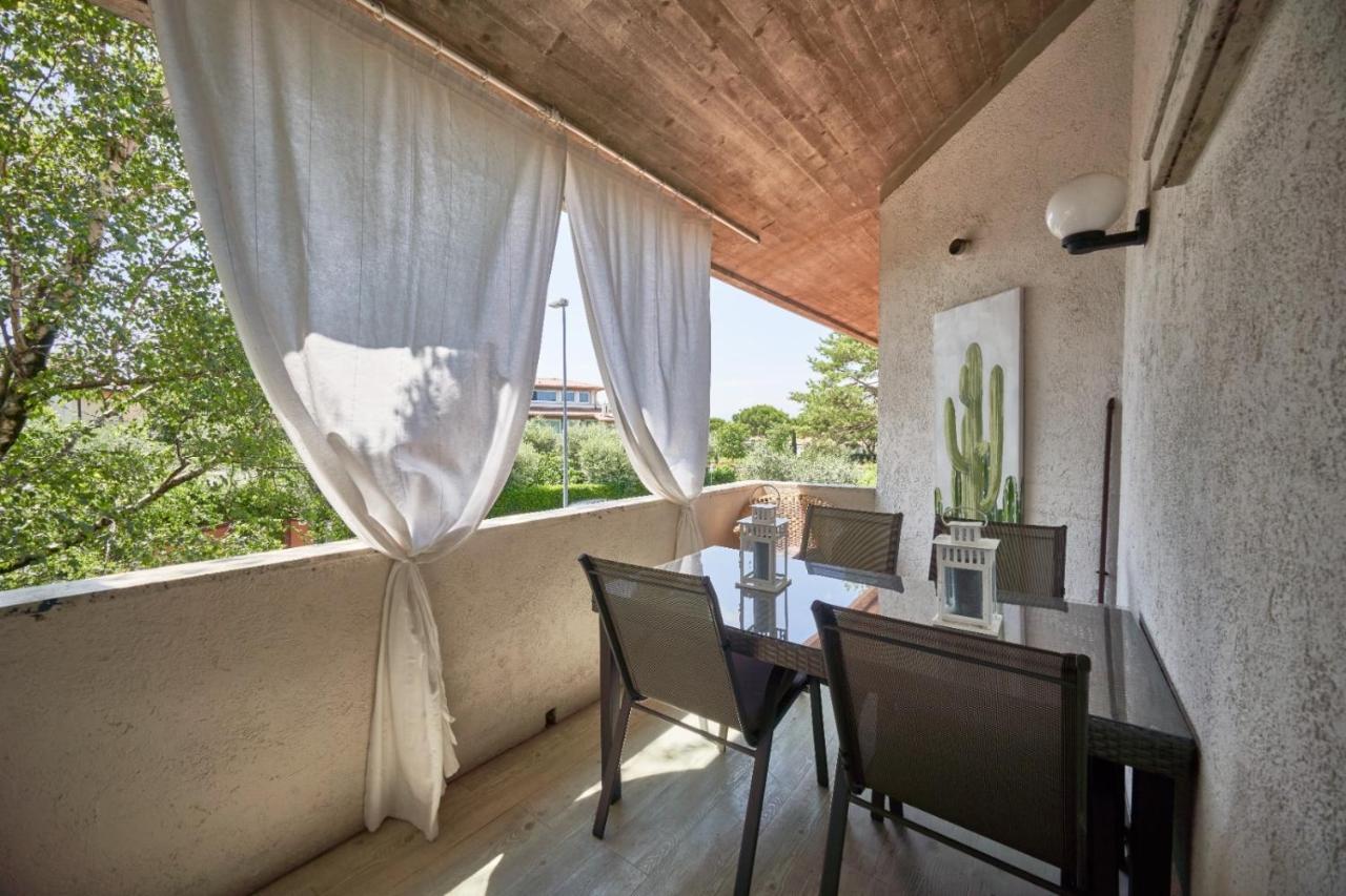 Your Familyapartment In Sirmione Eksteriør bilde