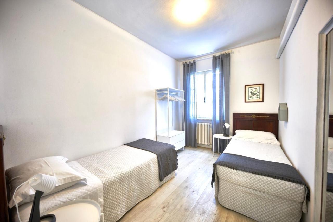 Your Familyapartment In Sirmione Eksteriør bilde